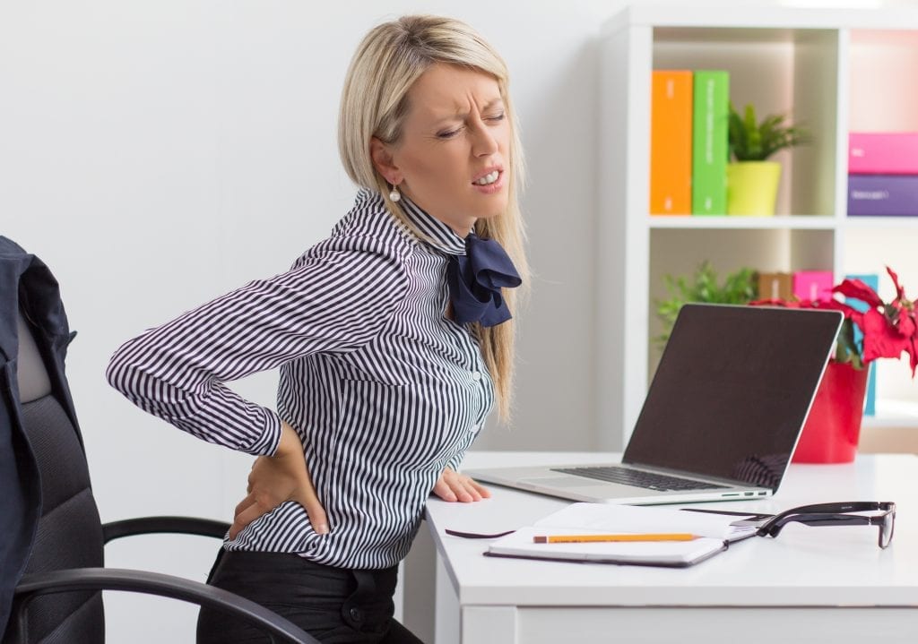 BackPainAtDesk-1024x719